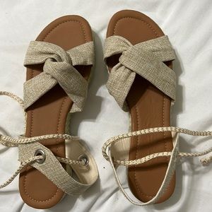 Espadrille beach sandals